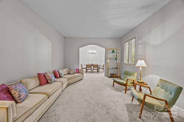 8131 Raintree Lane, Charlotte, NC 28277