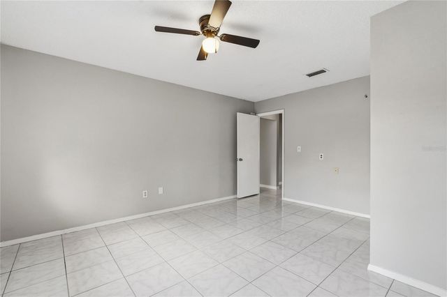 5113 NASHVILLE DRIVE, Tampa, FL 33624