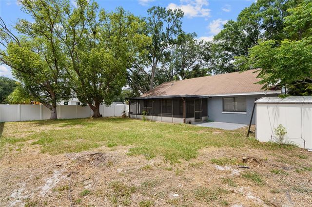 5113 NASHVILLE DRIVE, Tampa, FL 33624