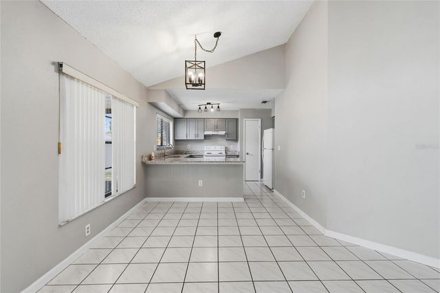 5113 NASHVILLE DRIVE, Tampa, FL 33624