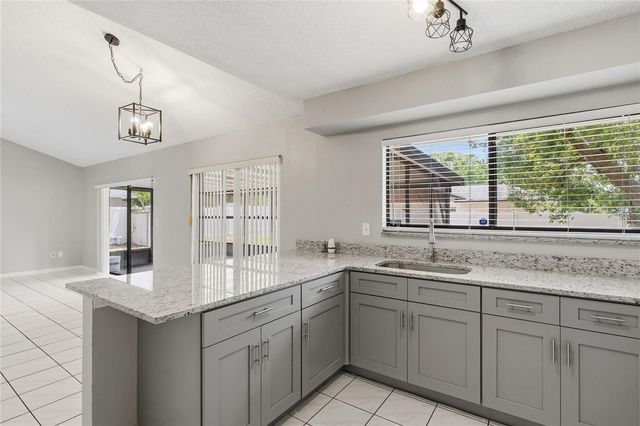 5113 NASHVILLE DRIVE, Tampa, FL 33624