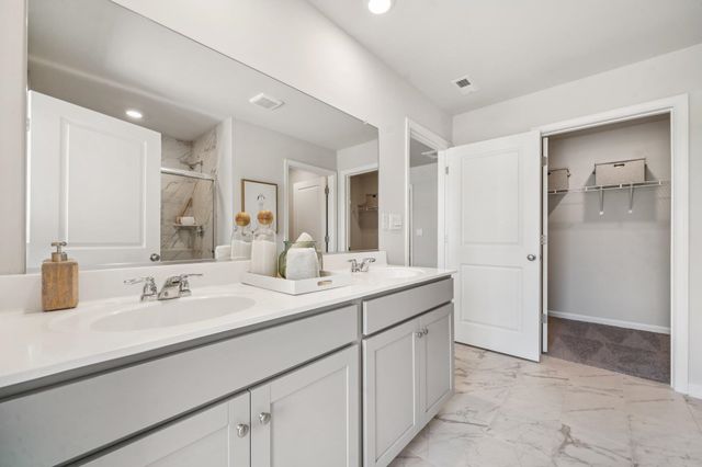 155 LIBERTY LN, Keswick, VA 22947