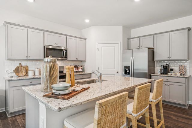 155 LIBERTY LN, Keswick, VA 22947