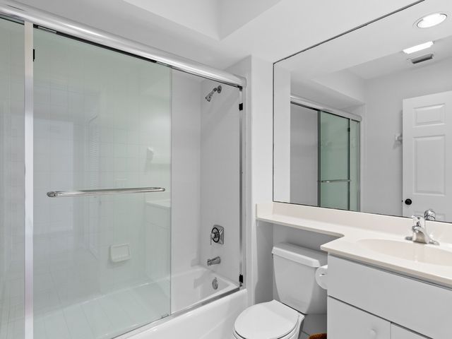 5540 N Harbor Village Drive 103, Vero Beach, FL 32967