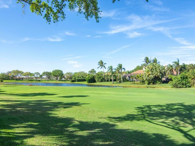 5540 N Harbor Village Drive 103, Vero Beach, FL 32967