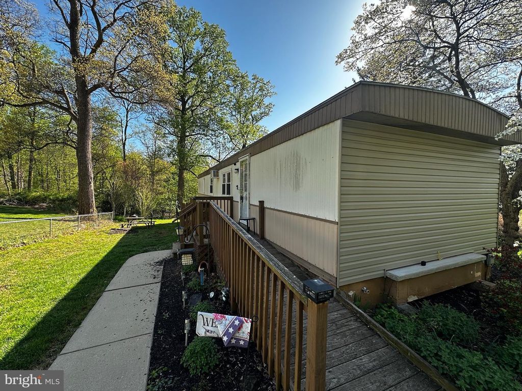 1403 MILL RD, Elizabethtown, PA 17022