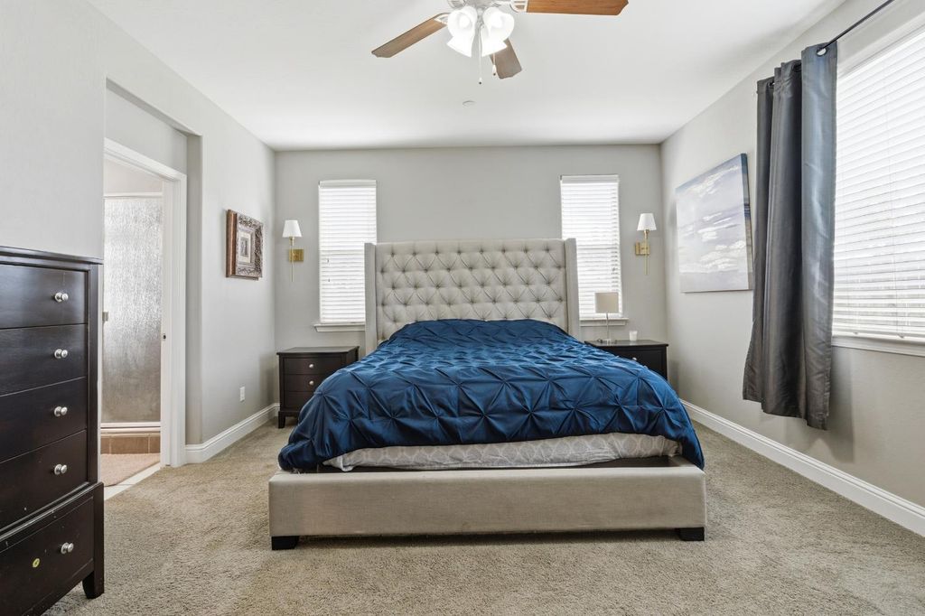 Image 20 of property listing at 835 S Bliss Avenue, Fresno, CA 93727