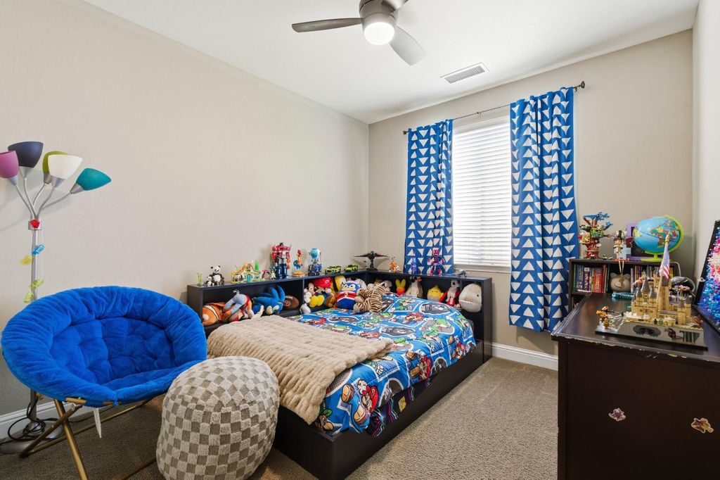 Image 25 of property listing at 835 S Bliss Avenue, Fresno, CA 93727