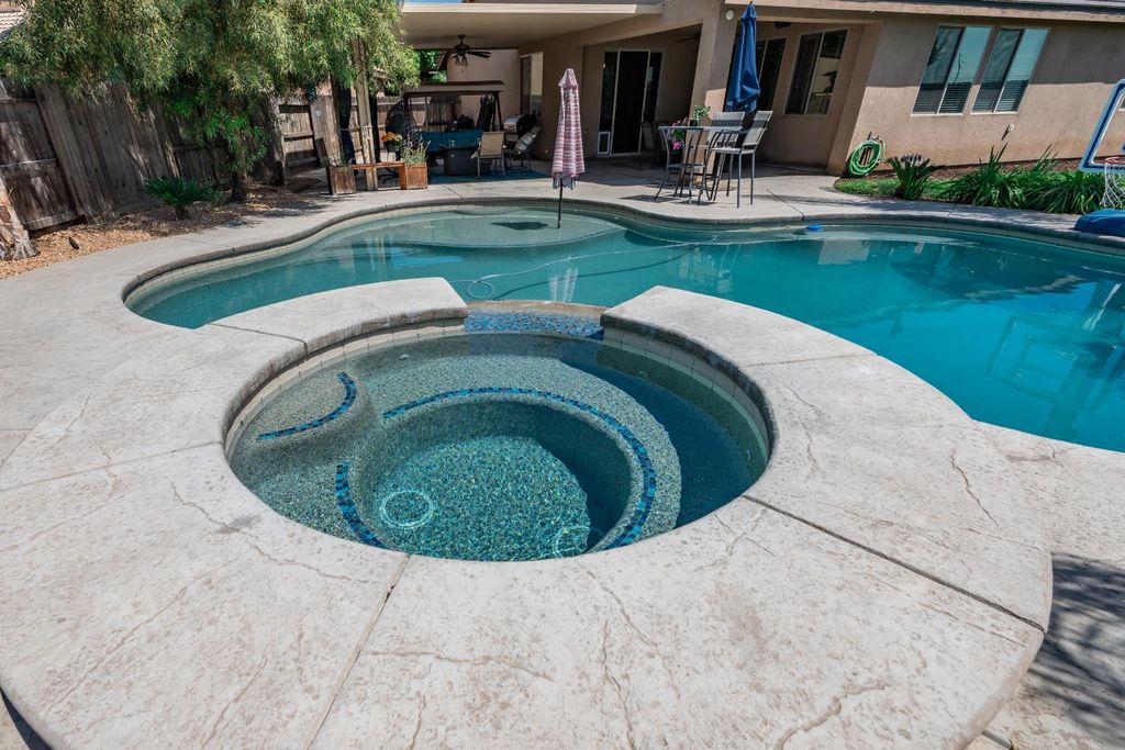 Image 35 of property listing at 835 S Bliss Avenue, Fresno, CA 93727