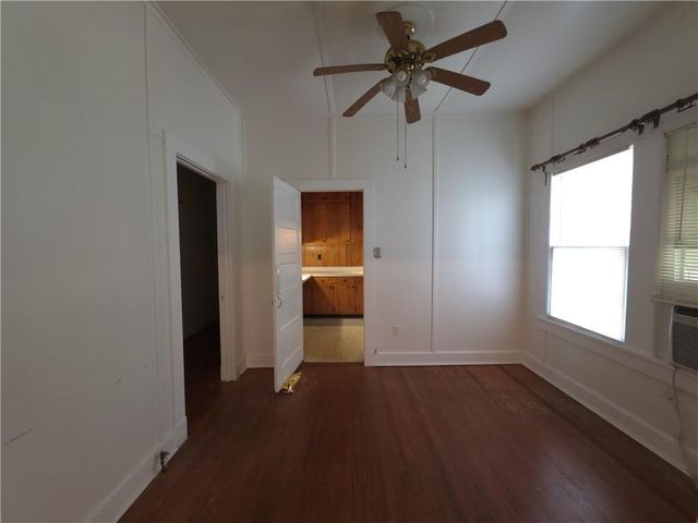 111 N Julia Street, Mobile, AL 36604