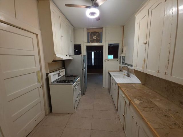 111 N Julia Street, Mobile, AL 36604