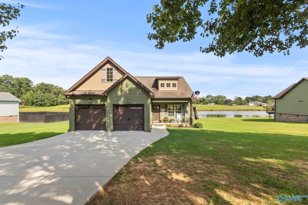 2774 Cathedral Caverns Hwy, Grant, AL 35747