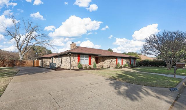 5204 Partridge Road, Fort Worth, TX 76132