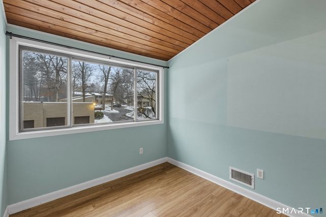 2 Gillette Court D, Simsbury, CT 06070