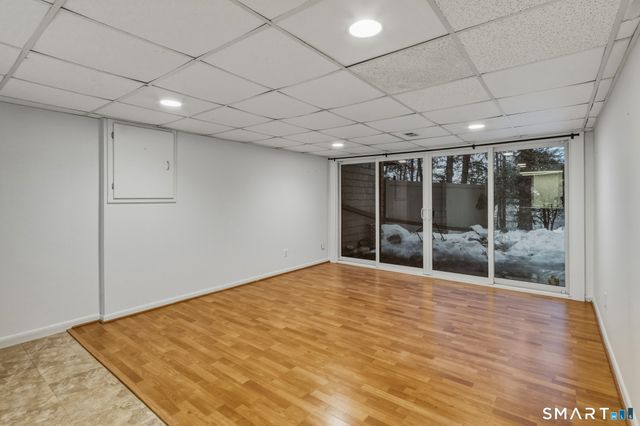 2 Gillette Court D, Simsbury, CT 06070