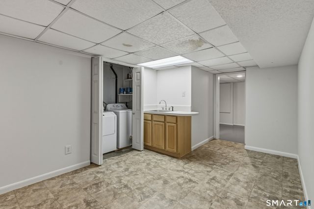 2 Gillette Court D, Simsbury, CT 06070