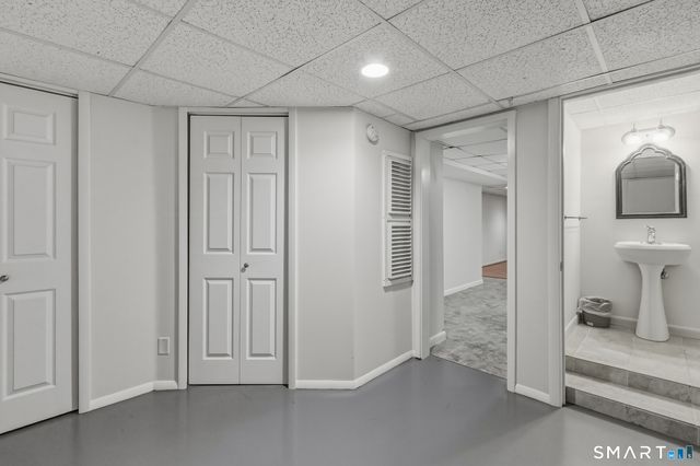 2 Gillette Court D, Simsbury, CT 06070