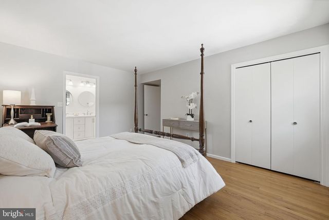 2327 RIVIERA DR, Vienna, VA 22181