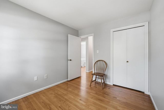 2327 RIVIERA DR, Vienna, VA 22181
