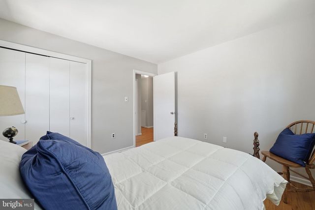 2327 RIVIERA DR, Vienna, VA 22181