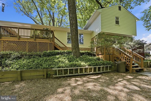 2327 RIVIERA DR, Vienna, VA 22181