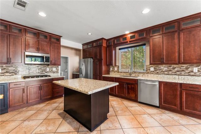43203 Fanchon Avenue, Lancaster, CA 93536