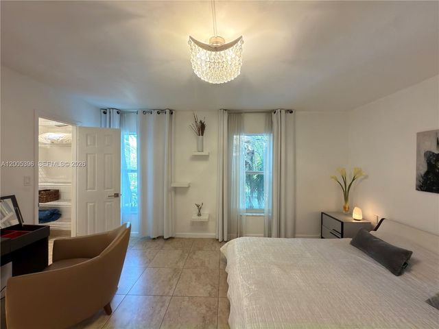 1001 Three Islands Blvd 31, Hallandale Beach, FL 33009