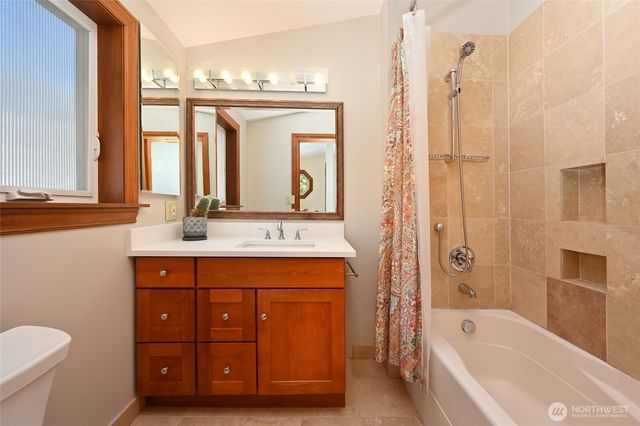 8046 18th Avenue NW, Seattle, WA 98117
