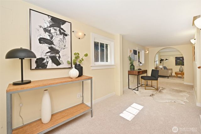 8046 18th Avenue NW, Seattle, WA 98117
