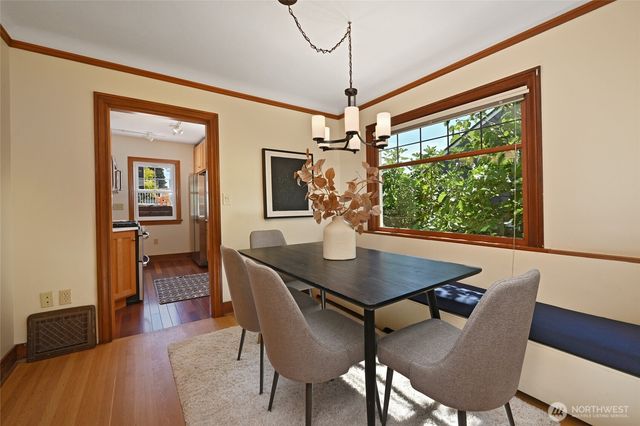 8046 18th Avenue NW, Seattle, WA 98117