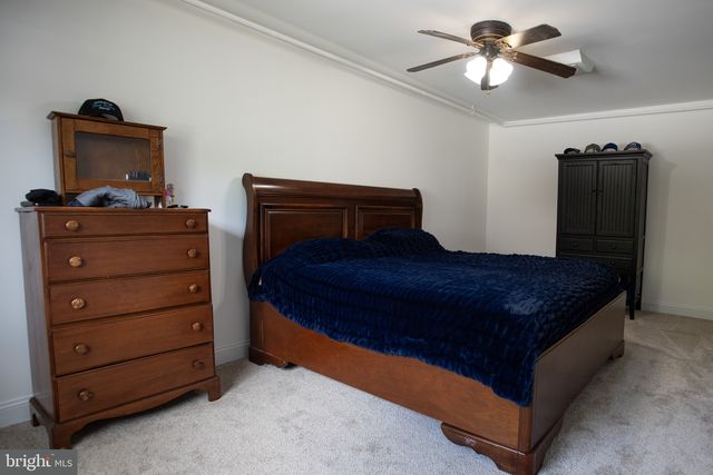 13 HILLCROFT RD, Newark, DE 19711