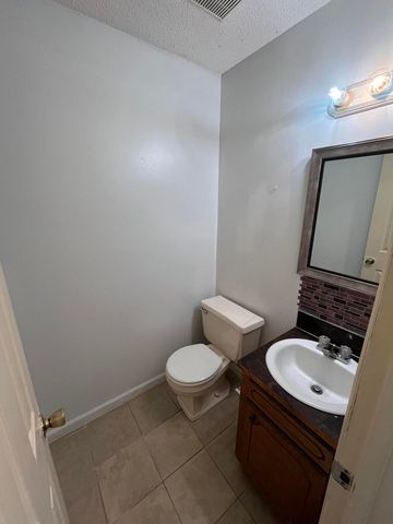 5040 Foxwood Drive, North Charleston, SC 29418