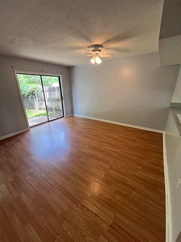 5040 Foxwood Drive, North Charleston, SC 29418
