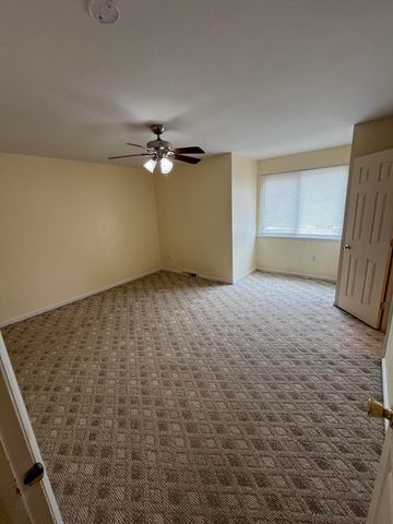 5040 Foxwood Drive, North Charleston, SC 29418