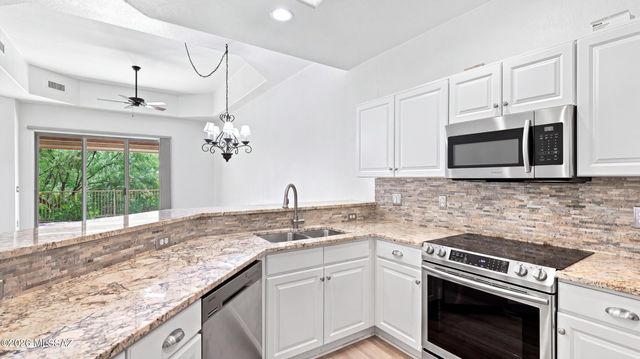 13401 N Rancho Vistoso Blvd Unit 204, Oro Valley, AZ 85755