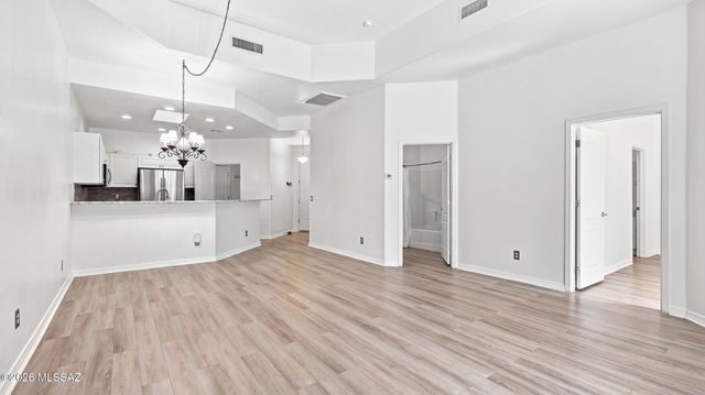 13401 N Rancho Vistoso Blvd Unit 204, Oro Valley, AZ 85755