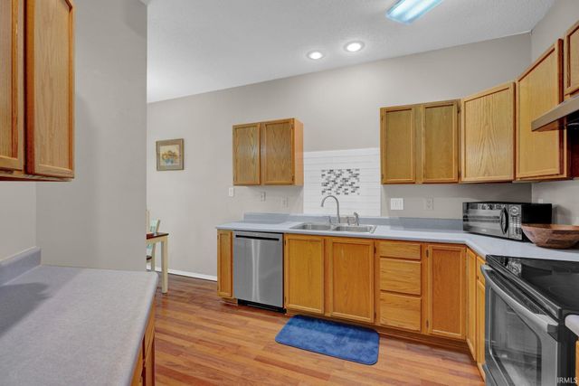 718 E Bayberry Court, Bloomington, IN 47401