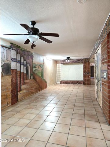 4747 W PALMAIRE Avenue, Glendale, AZ 85301