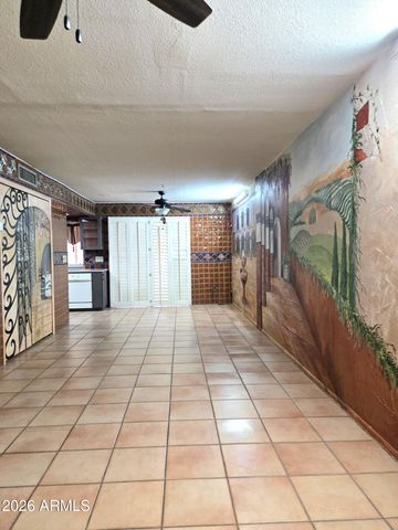 4747 W PALMAIRE Avenue, Glendale, AZ 85301