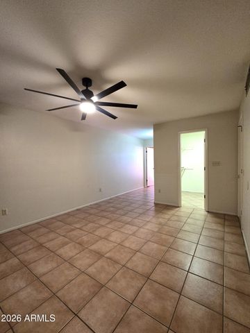 4747 W PALMAIRE Avenue, Glendale, AZ 85301