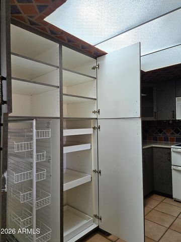 4747 W PALMAIRE Avenue, Glendale, AZ 85301