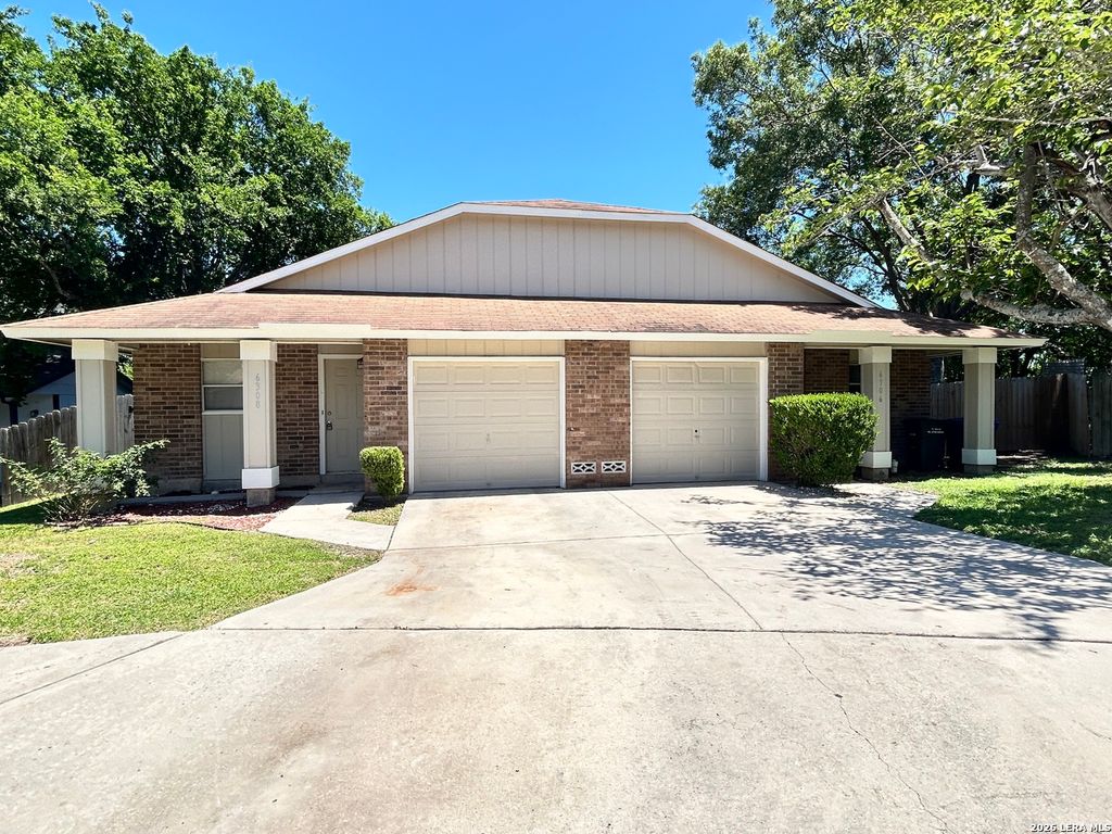 6308 Worchester Knls, San Antonio, TX 78233