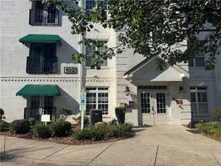 102 Sunset Circle 101, Greensboro, NC 27408