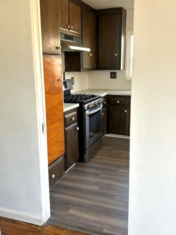 1417 Dorian Drive, Bakersfield, CA 93304