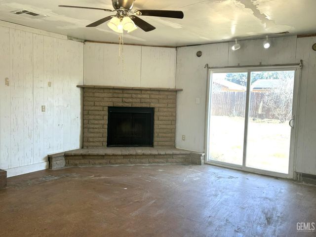 1417 Dorian Drive, Bakersfield, CA 93304
