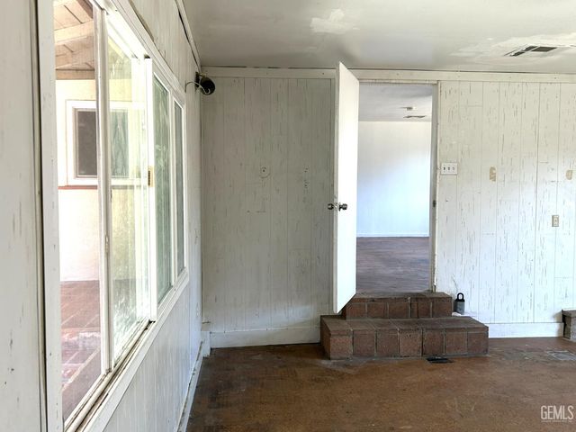 1417 Dorian Drive, Bakersfield, CA 93304
