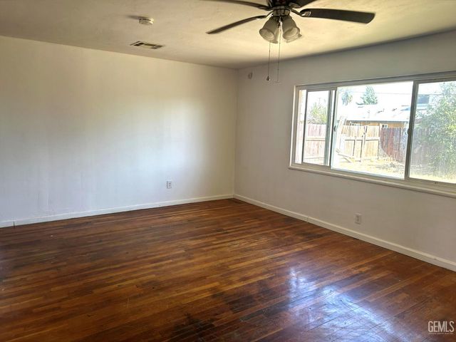 1417 Dorian Drive, Bakersfield, CA 93304