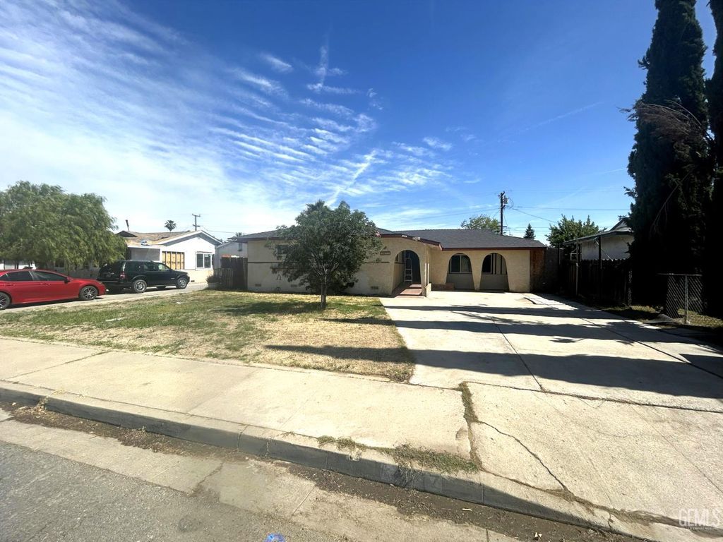 1417 Dorian Drive, Bakersfield, CA 93304