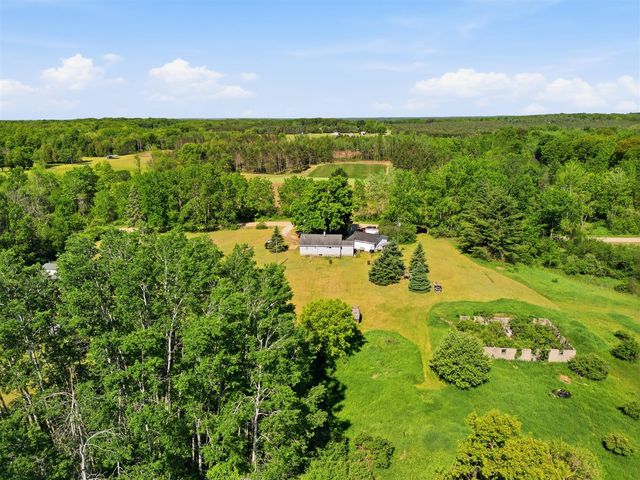 12934 40th Avenue, Remus, MI 49340