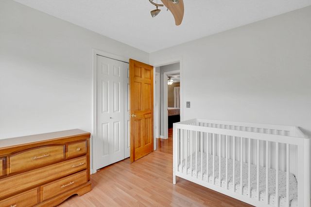 135 Nutmeg Cir, Chicopee, MA 01020